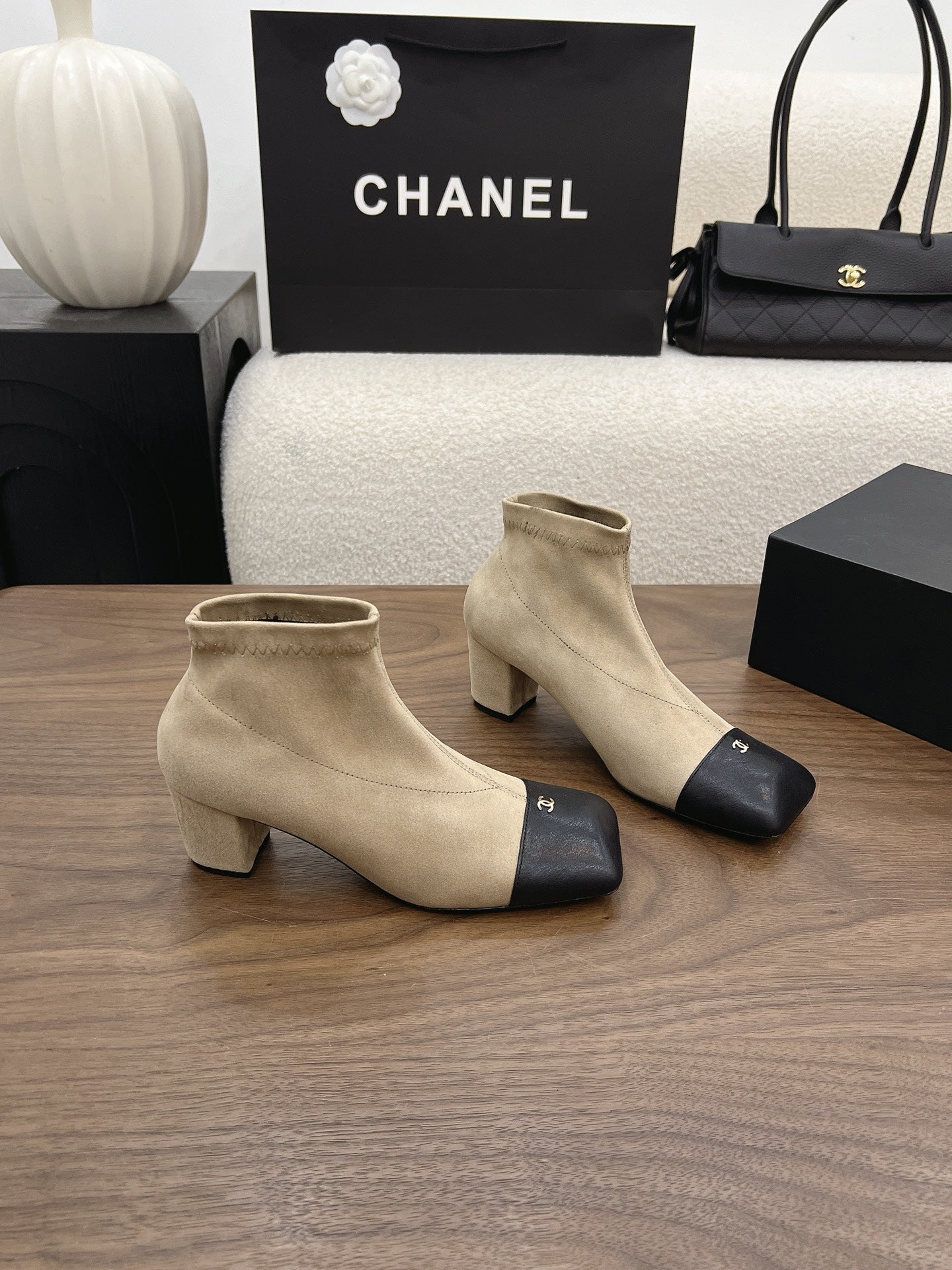 CC 26s Oxford Boots 5.5cm Beige Suede 909939