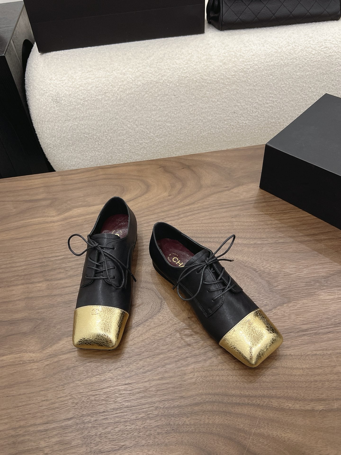 CC 26s Loafer 2cm White Gold Leather 910475