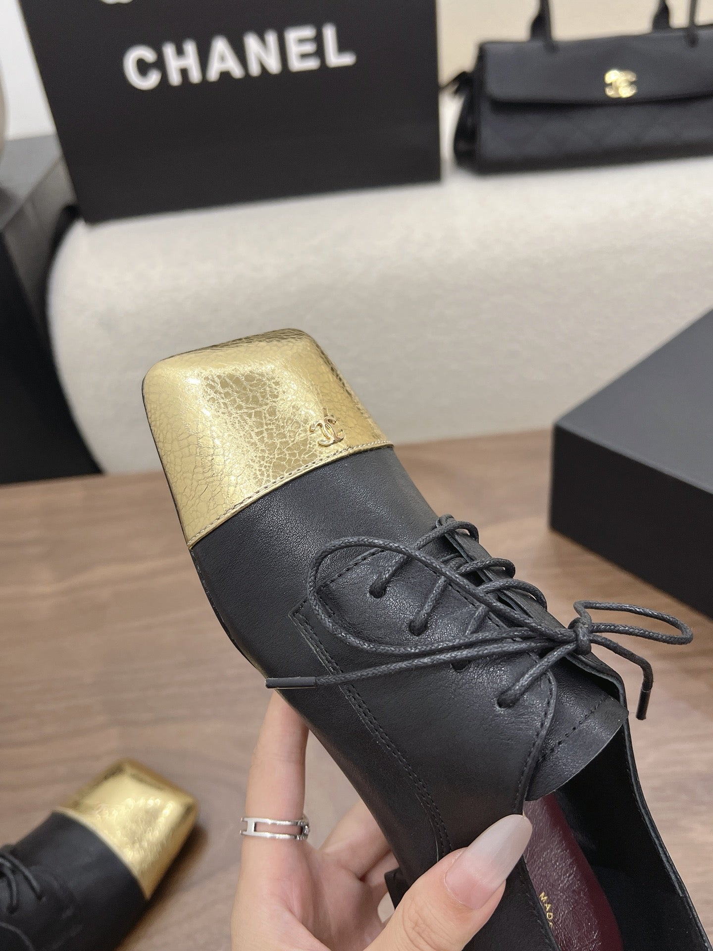 CC 26s Loafer 2cm White Gold Leather 910475