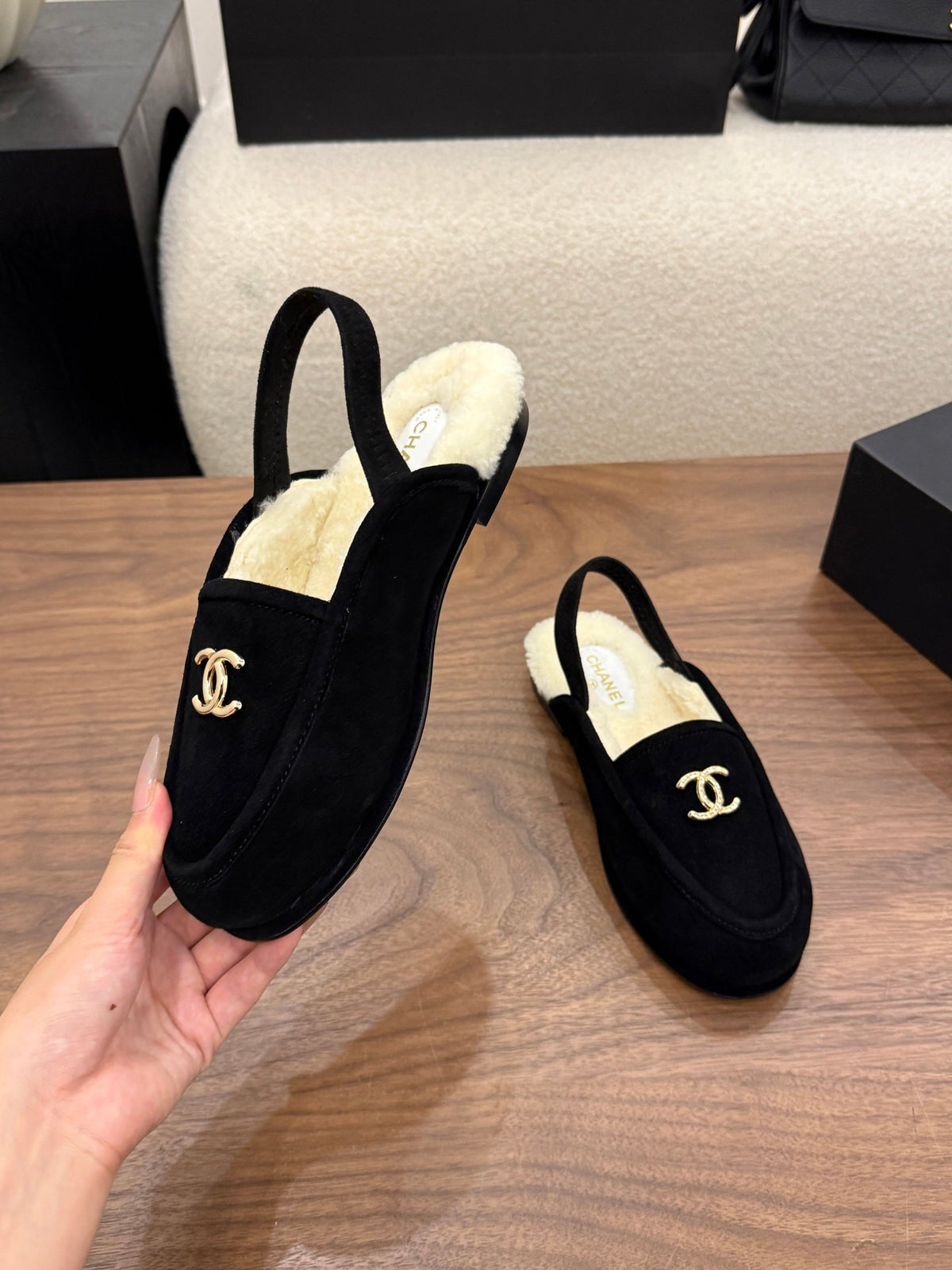 CC 26s Slingback Loafers Black Suede Shearling 122677