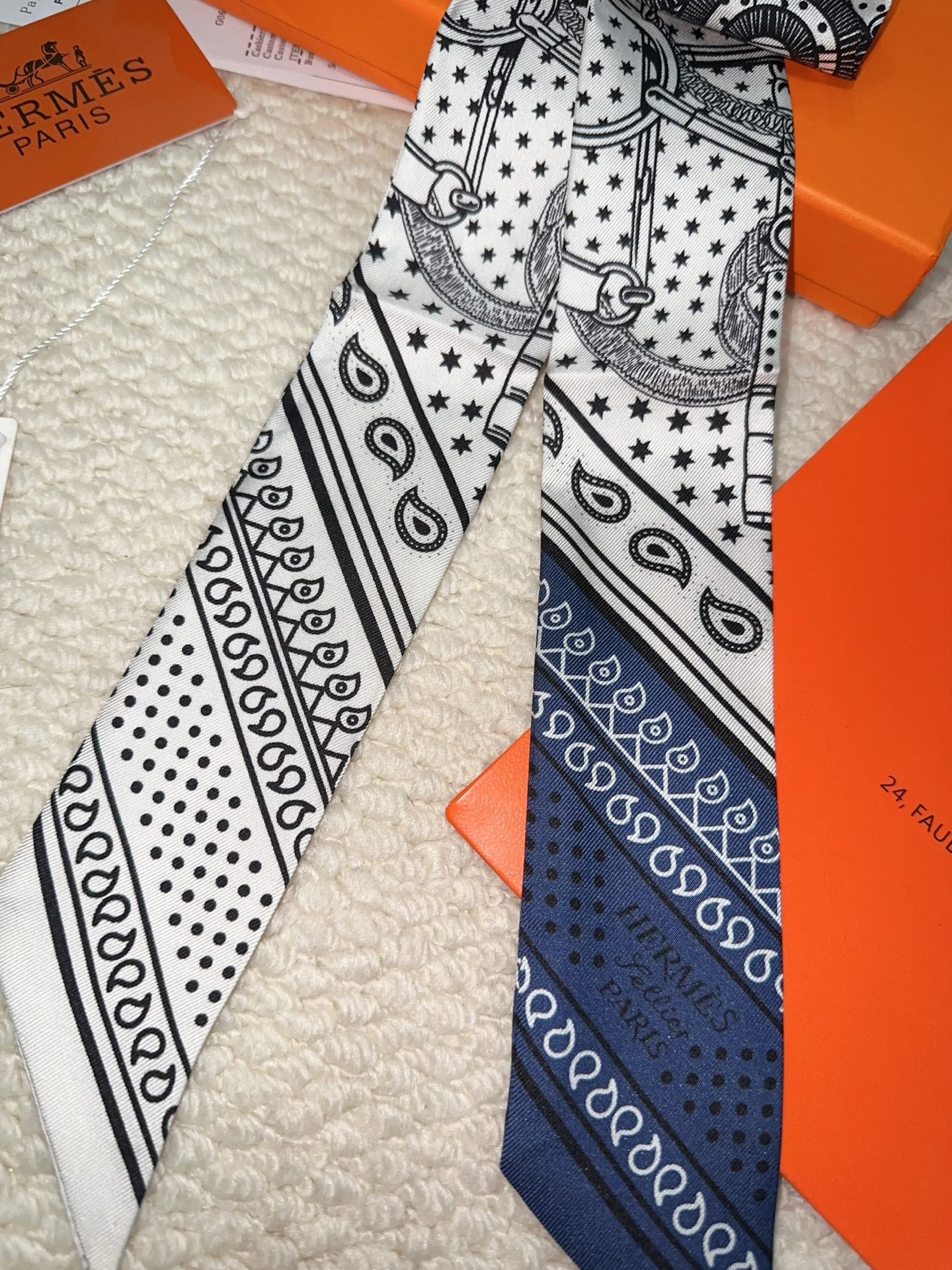 Hermes 26s Scarf 86 In Silk 309655