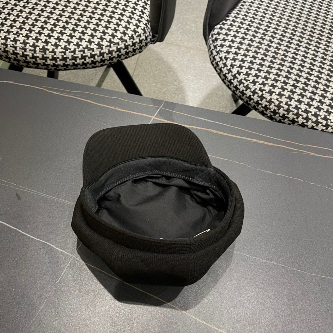 BAKER BOY HAT IN BLACK COTTON 429850