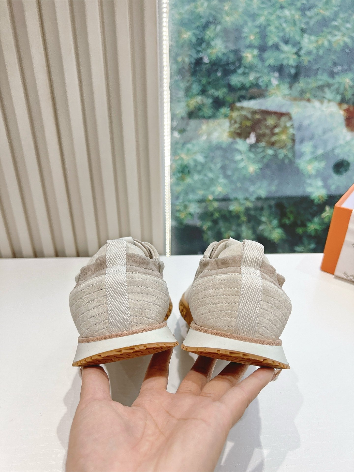 HM JET SNEAKER GREY CREAM CALFSKIN SUEDE