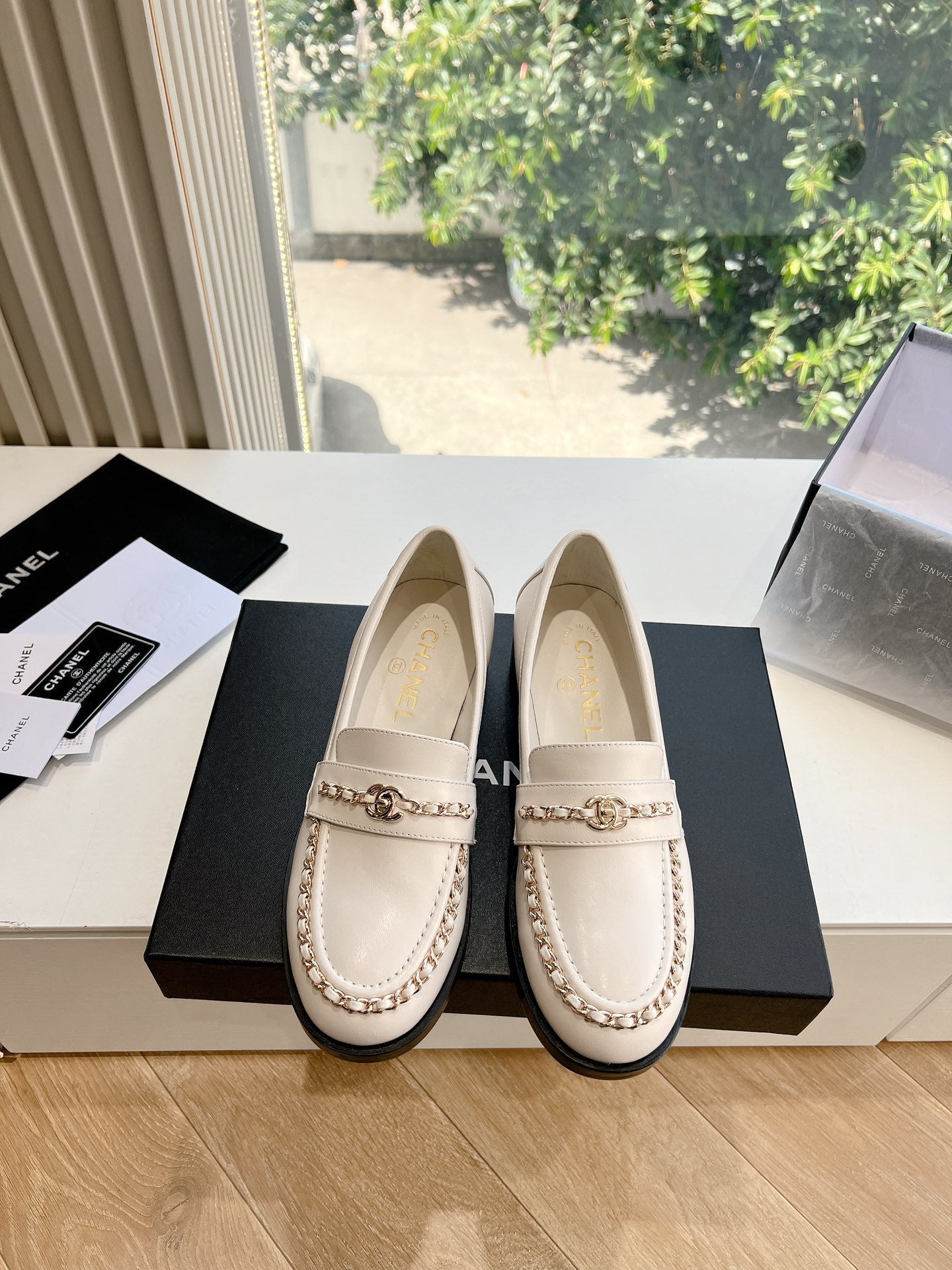 CC Moccasins White Chain Lambskin