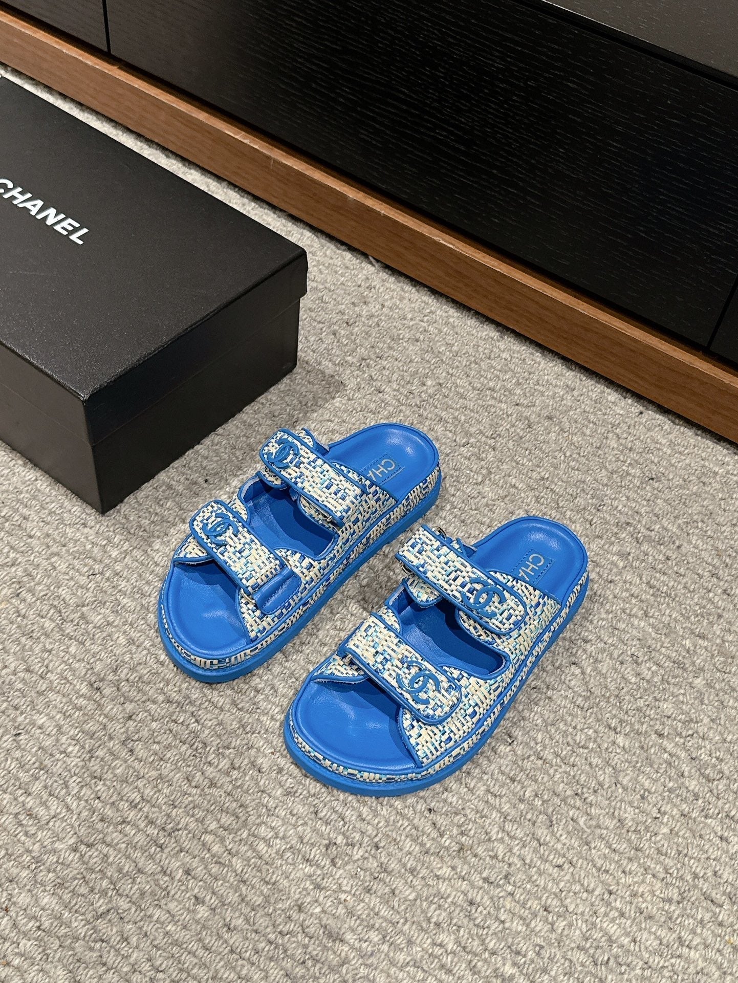dad sandal mule beige raffia blue calfskin