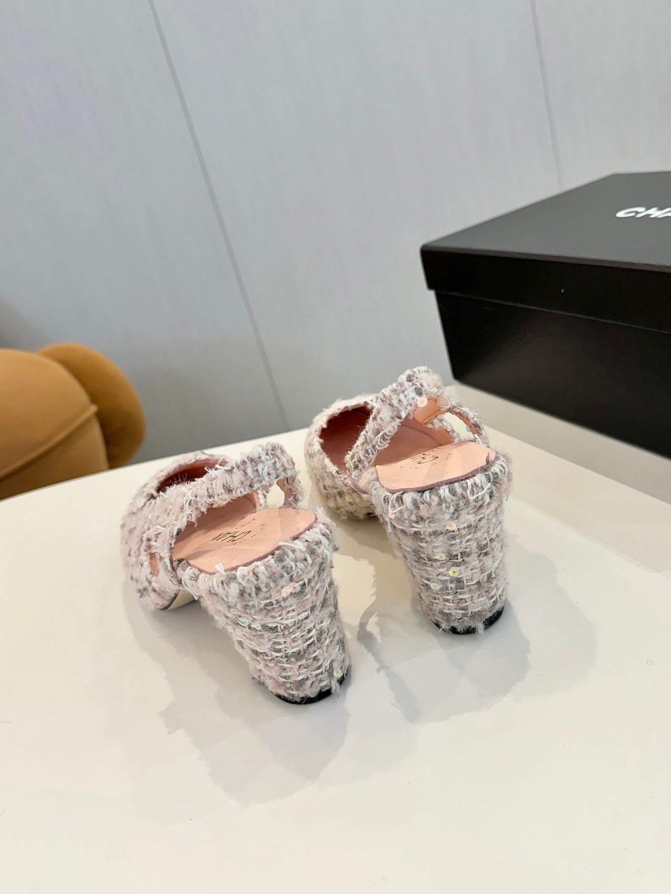cc 25c slingback 65 pink white tweed black grosgrain 233612