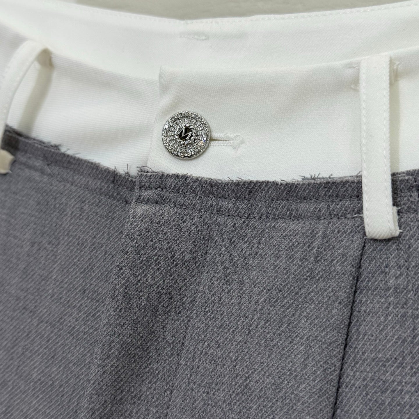 MM6 Curved Blade Cargo Pants Grey Cotton 387964