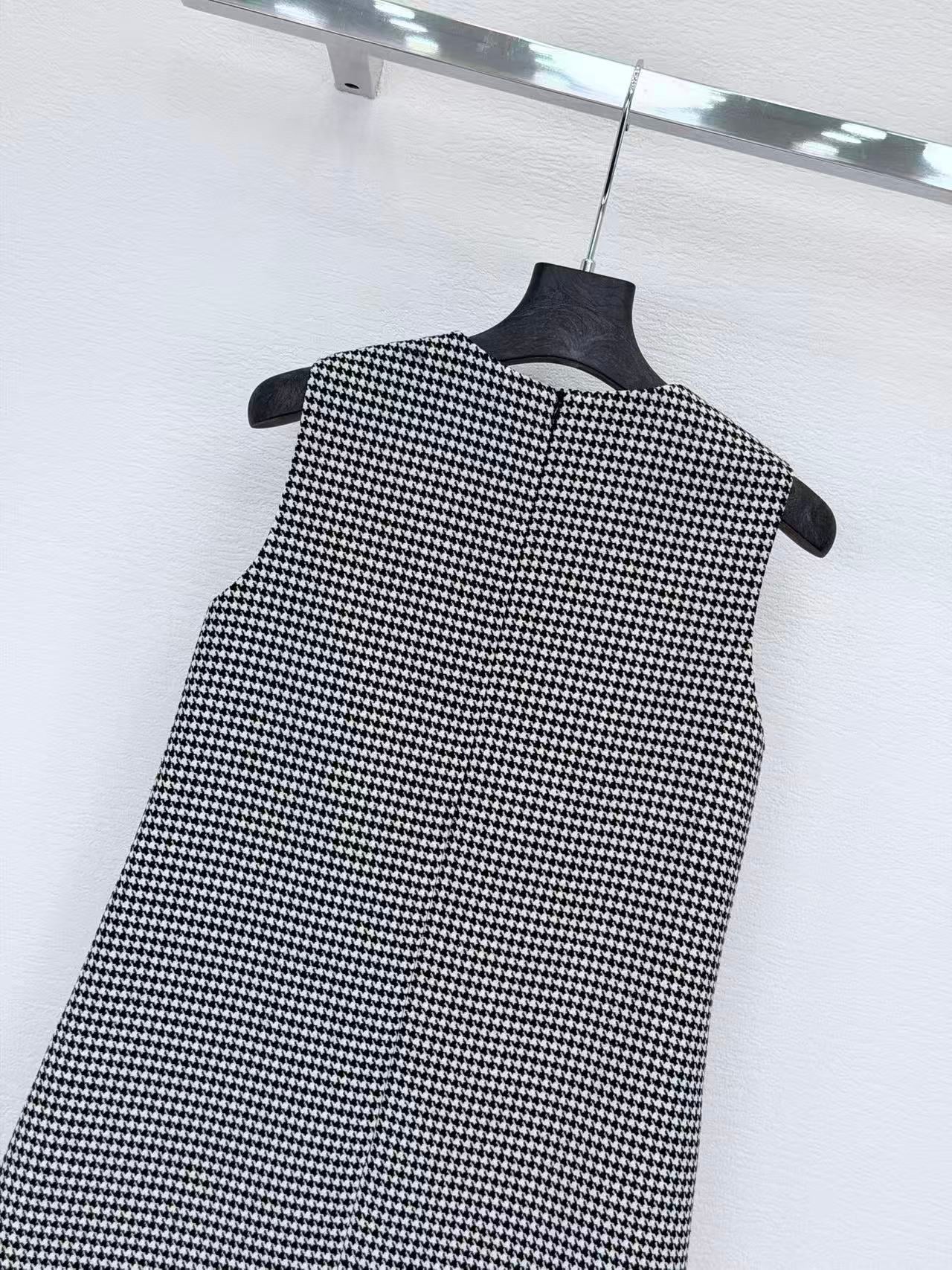 CD Straight-Cut Short Dress Black White Wool Blend