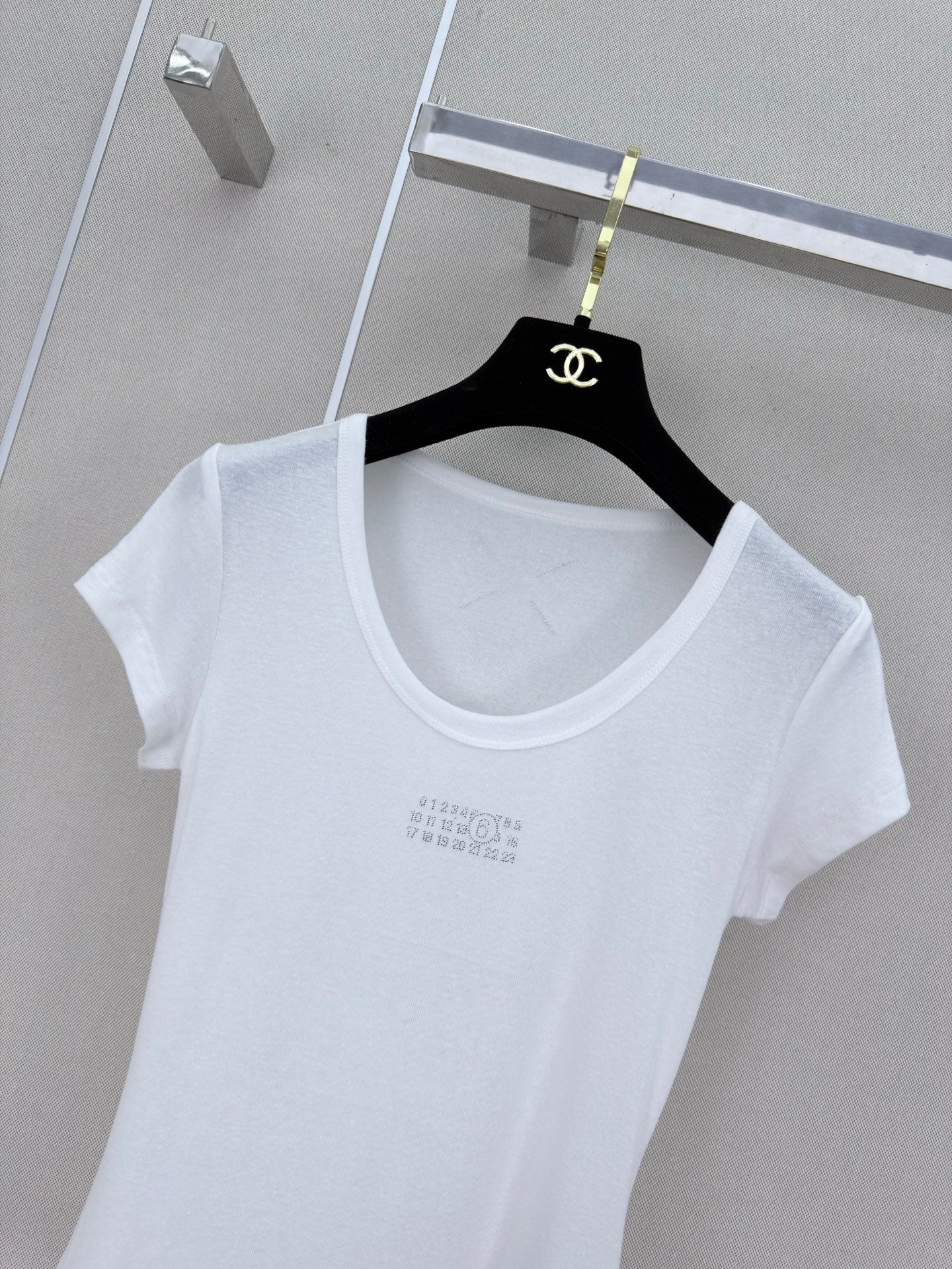 MM6 Rhinestone Letter Short-Sleeved T-Shirt White Cotton 387955