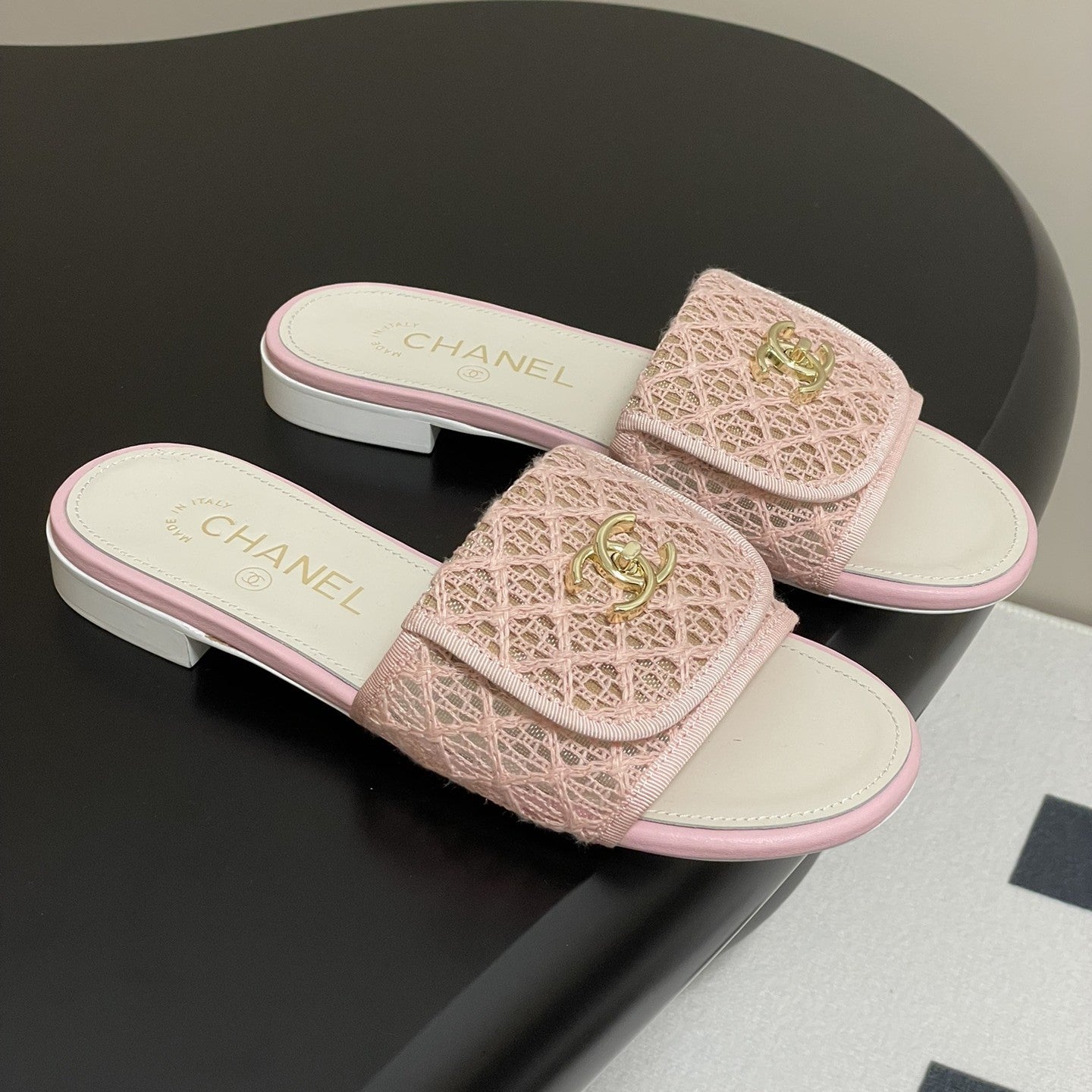 CC 25S Buckle Bag Mule Pink Lace Fabric White Sheepskin 247592
