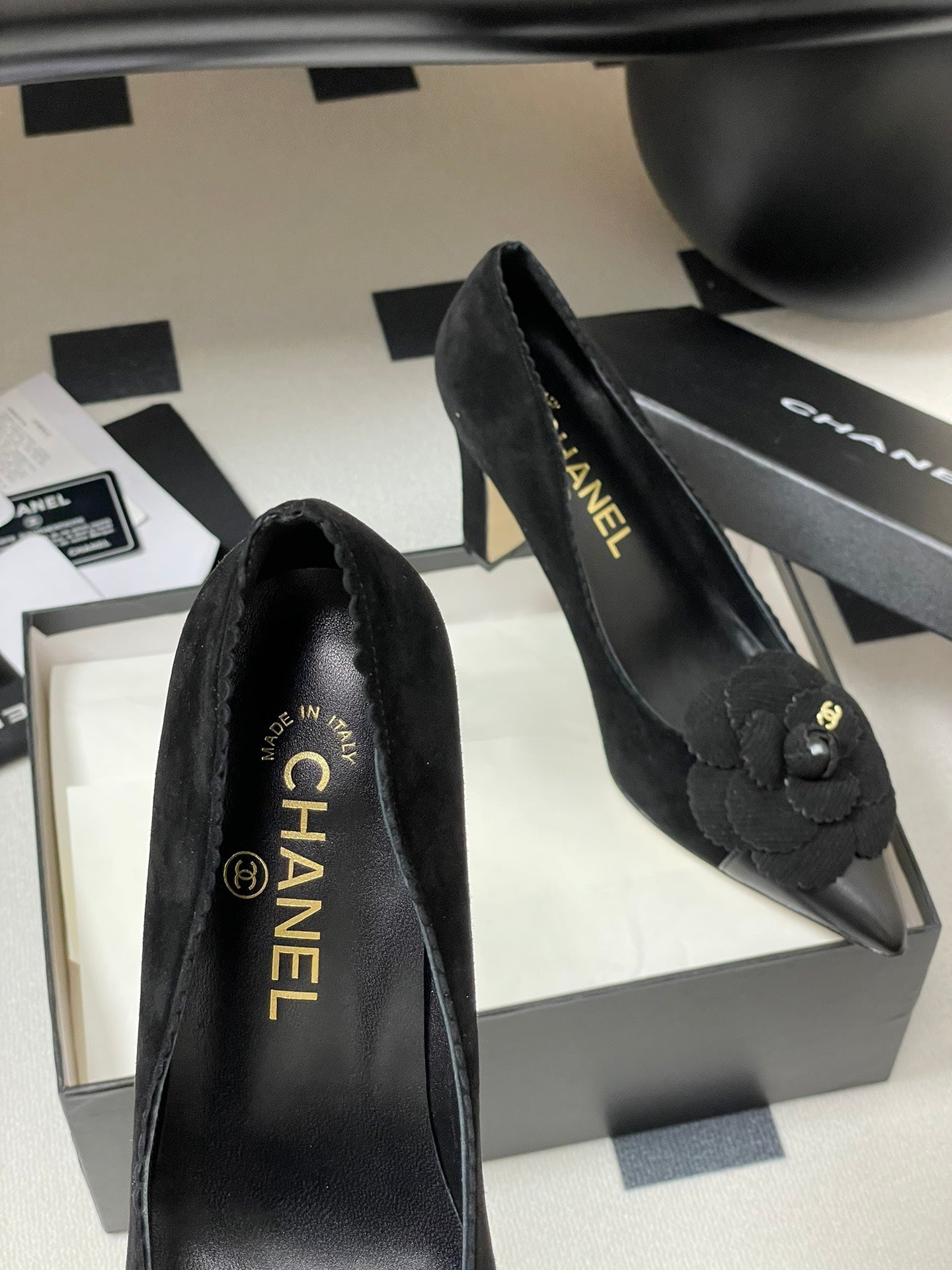 CC 25C Classic Camellia Pointed High Heels Pump 85mm Black Suede 247617