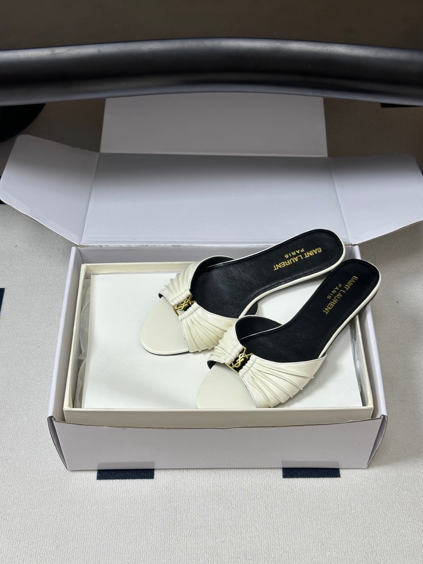 YSL Babylone Slides White Glossy Leather 835188