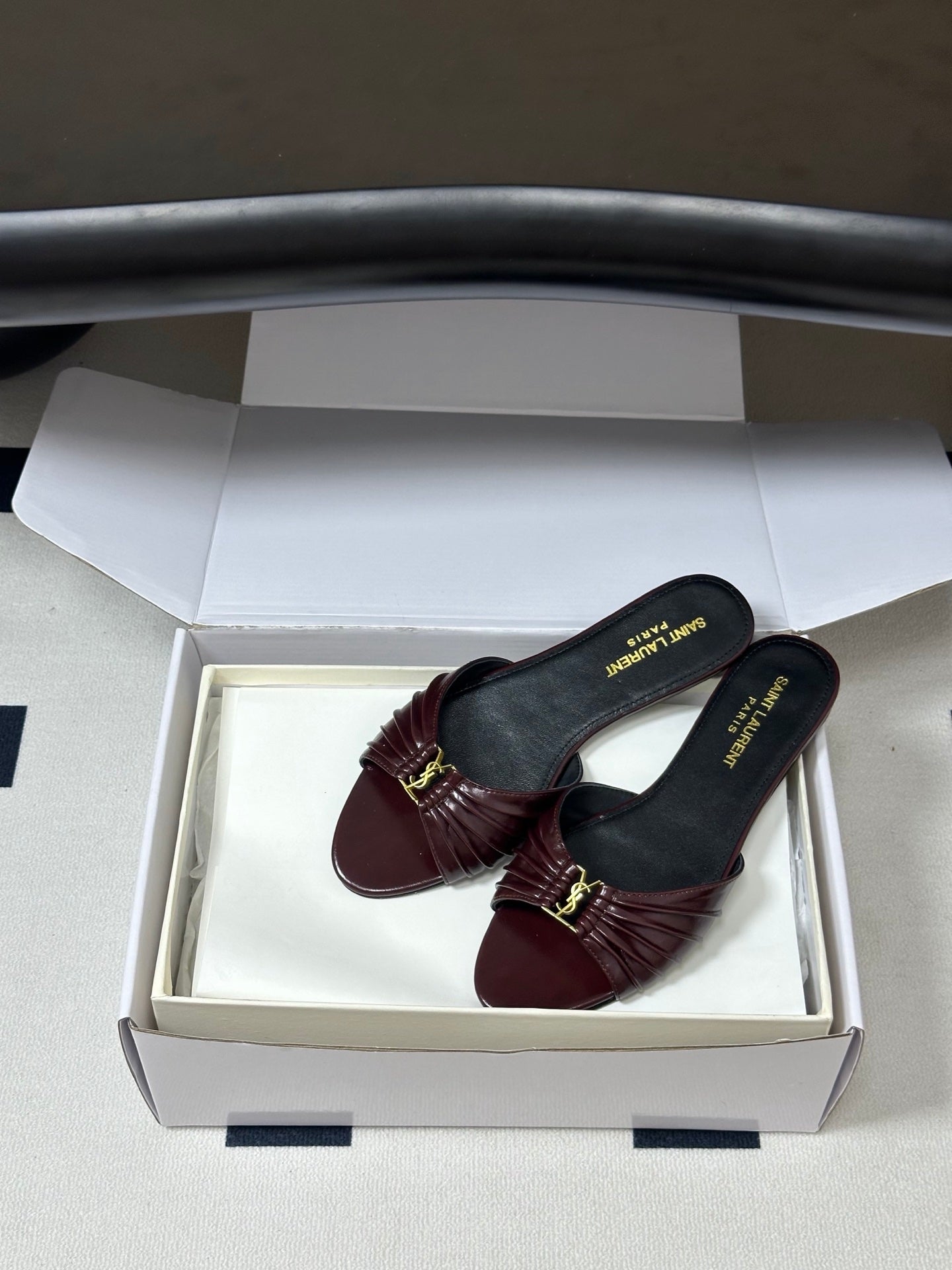 YSL Babylone Slides Coffee Glossy Leather 835191