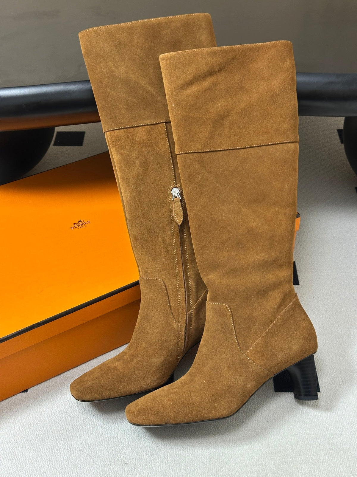 HM 26s Square-Toe Knee-High Boots 5.5cm Tan Suede 150018
