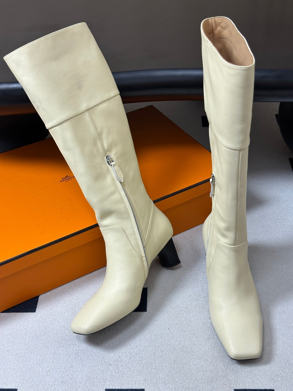 HM 26s Square-Toe Knee-High Boots 5.5cm Cream Leather 150021