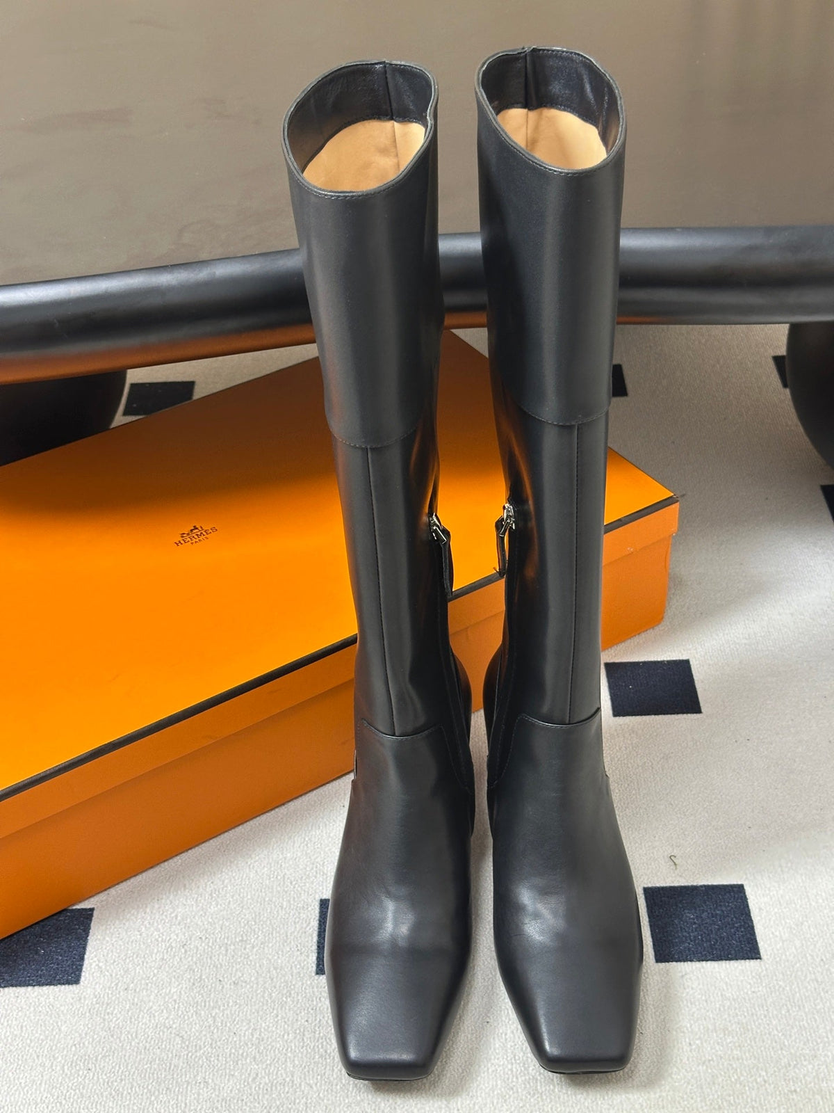 HM 26s Square-Toe Knee-High Boots 5.5cm Black Leather 150022
