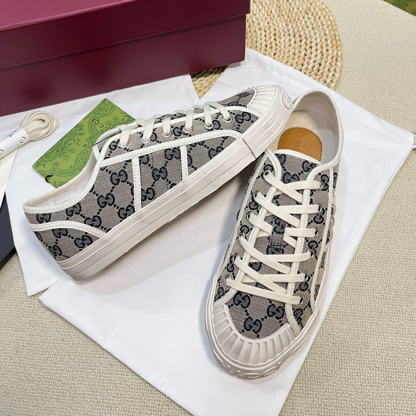 GG Sneaker Julio Canvas Sneakers Black Caro