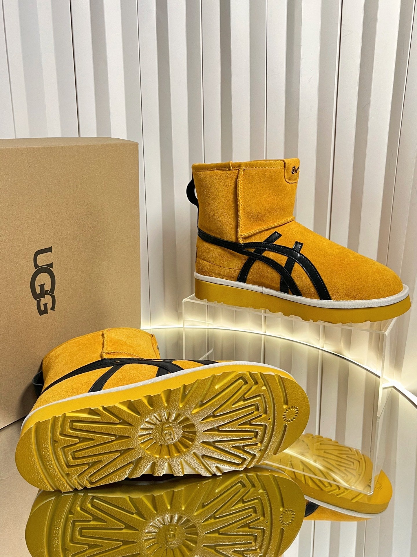 UGG x Tiger Boots Green Suede 548546