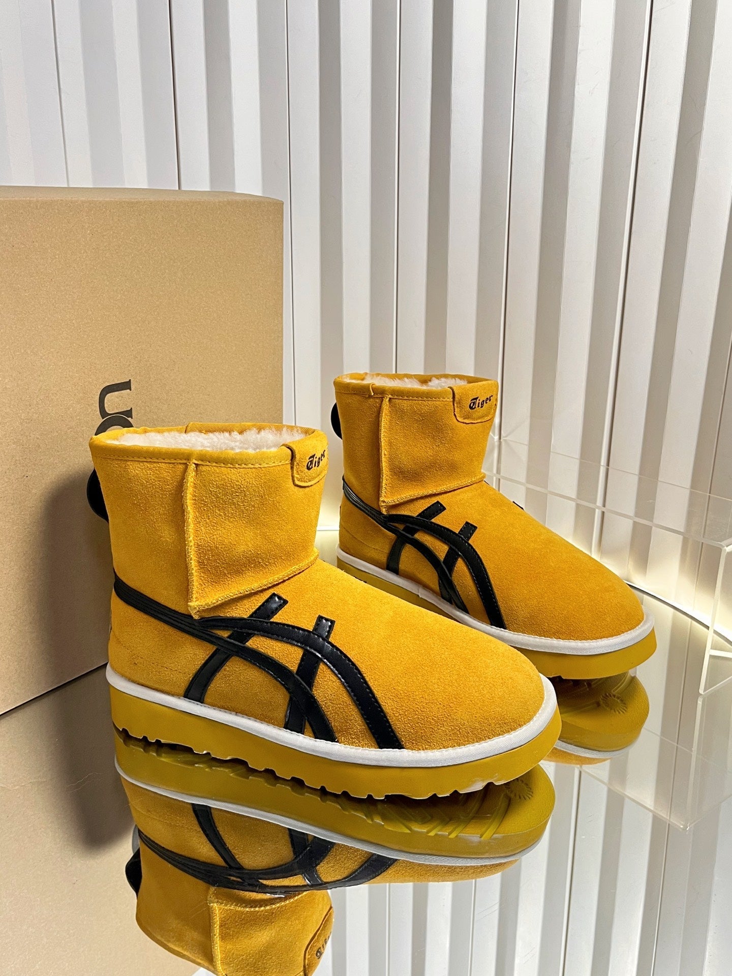 UGG x Tiger Boots Green Suede 548546