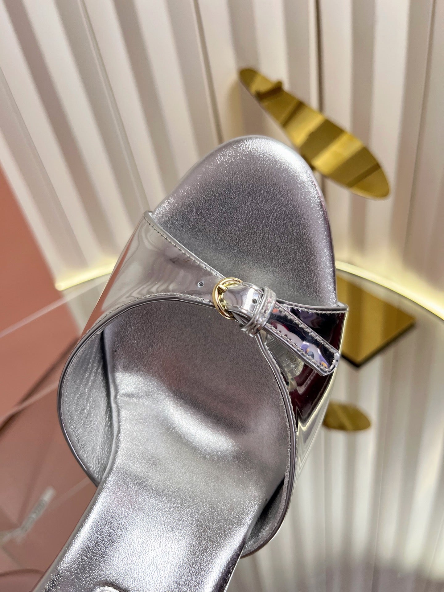 Miu Buckle Mules 75mm Sliver Patent Leather 880203