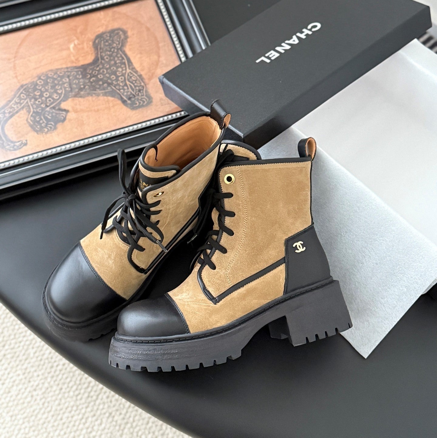 CC 25B Atelier Flats Boots Shoes Black Light Brown Sheepskin & Suede 458765