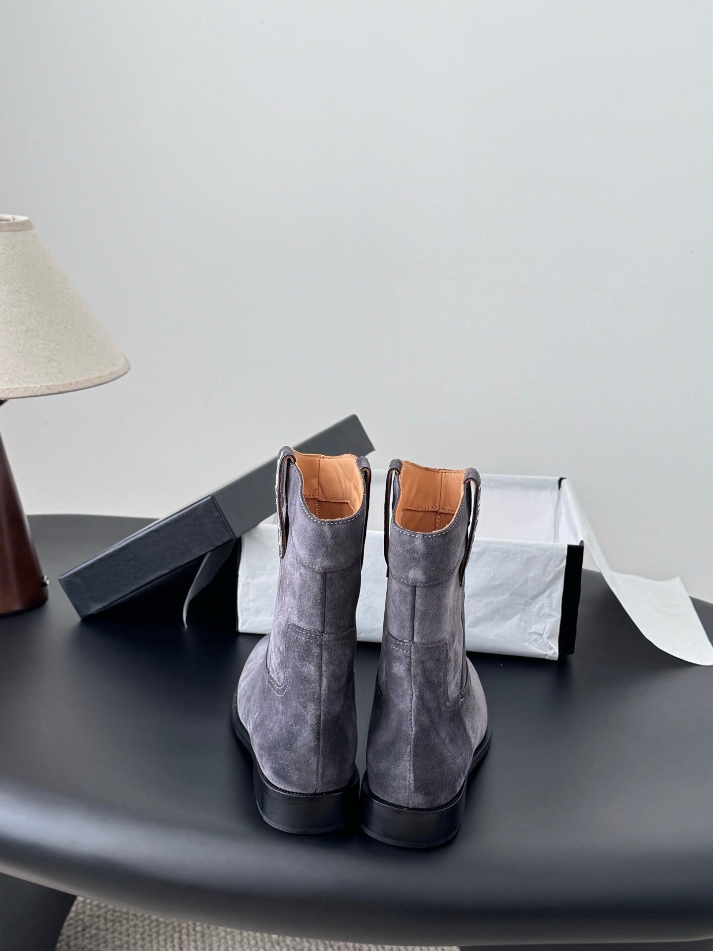 CC 25A Métiers d'Art Ankle Boots Lavender Gray Suede 540760