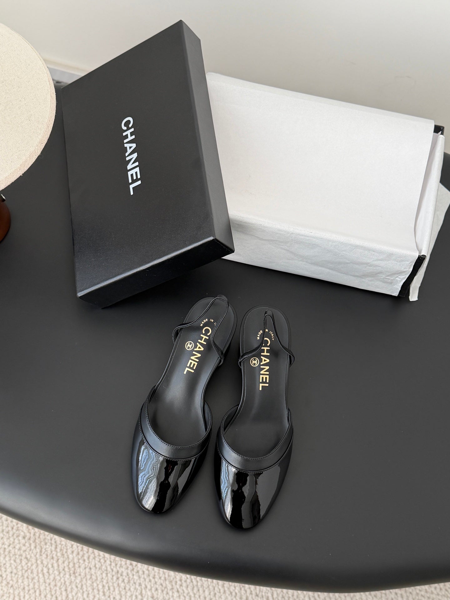 CC 26c Slingback Black Patent Leather Sheepskin 605327