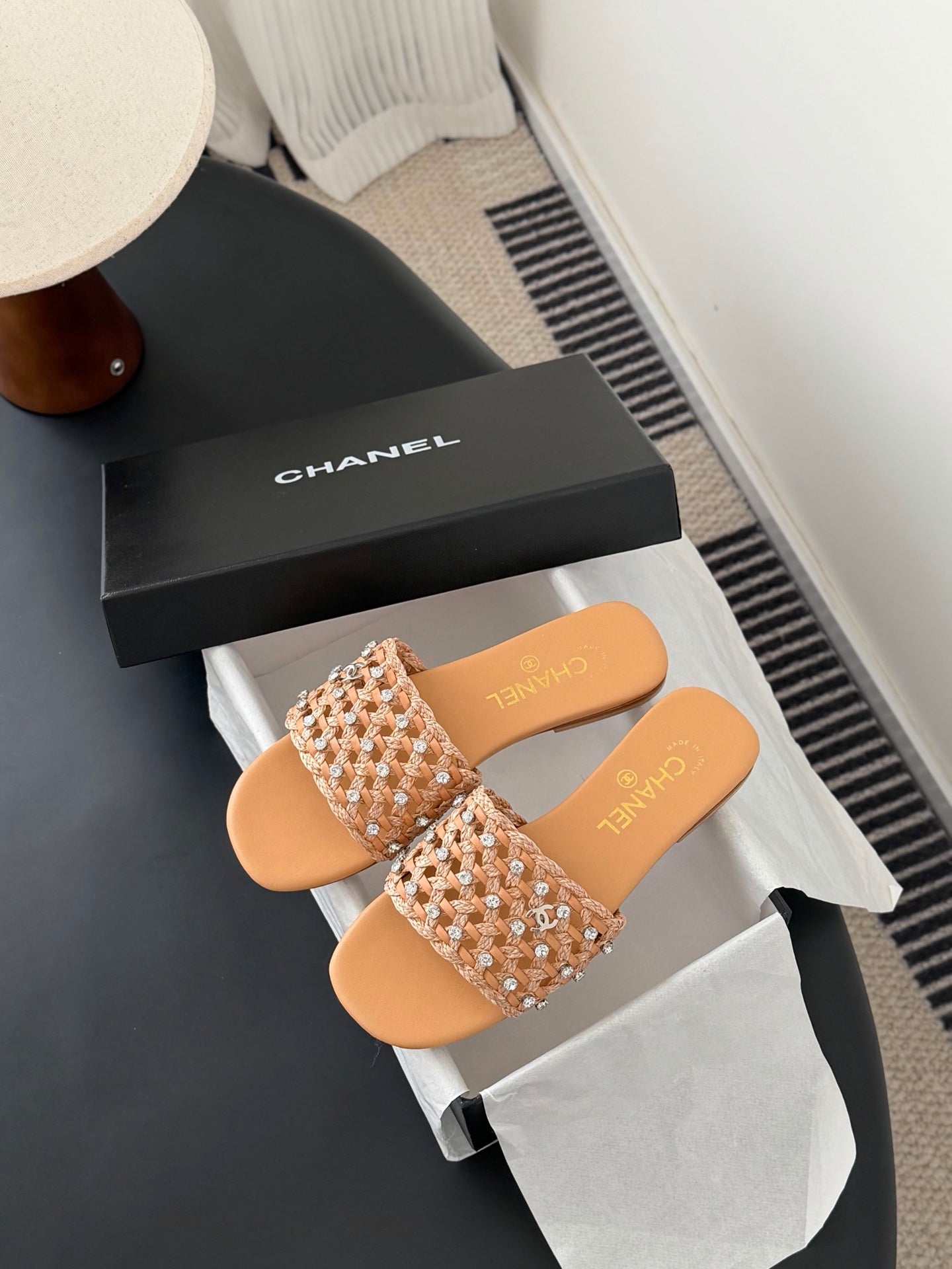 CC 26SS Slipper Beige Woven Lambskin 670626