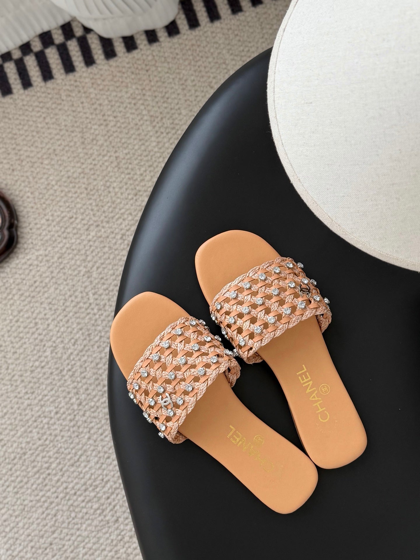 CC 26SS Slipper Beige Woven Lambskin 670626