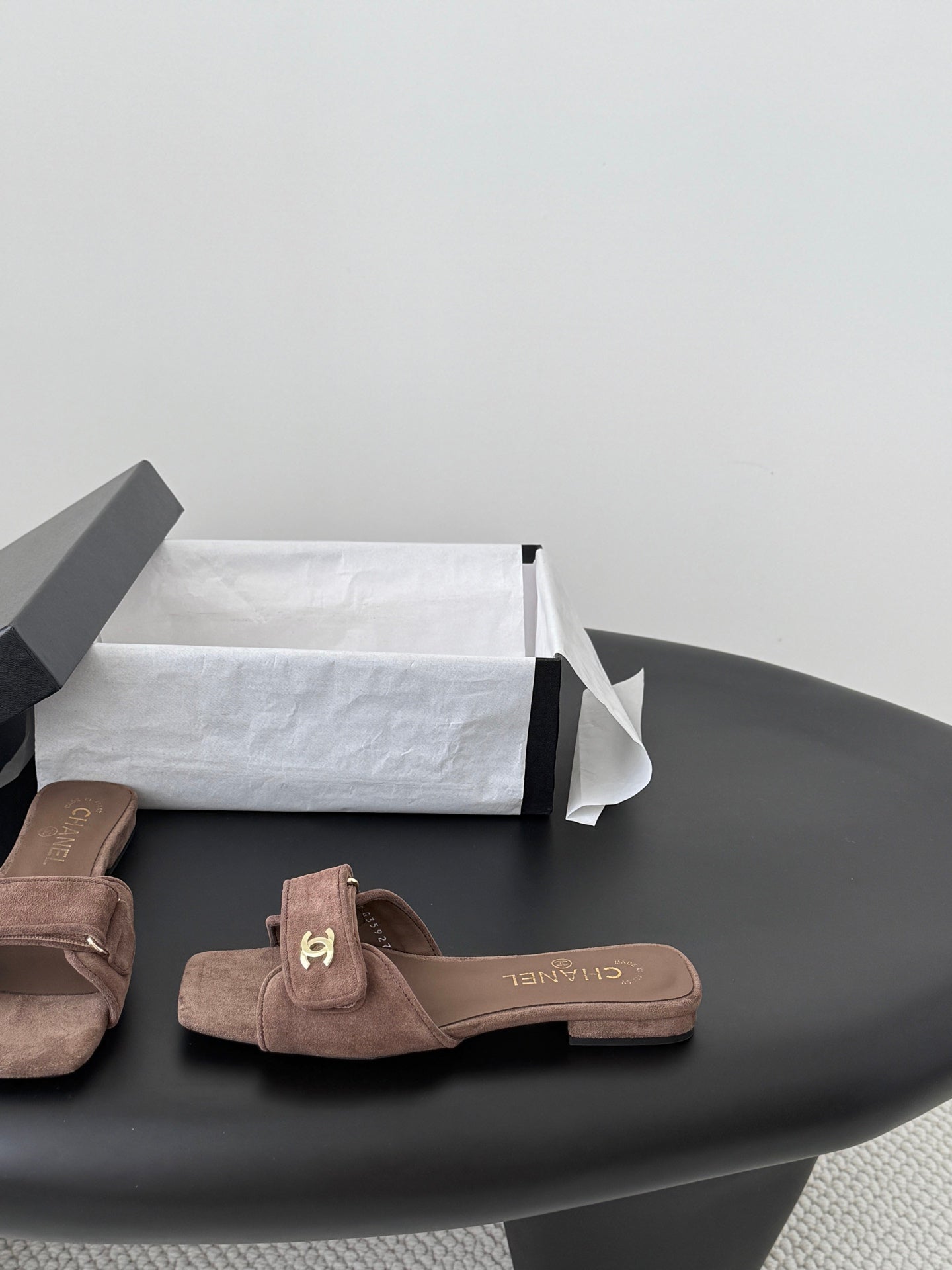 CC 26s Buckle Slippers Coffee Suede 829742