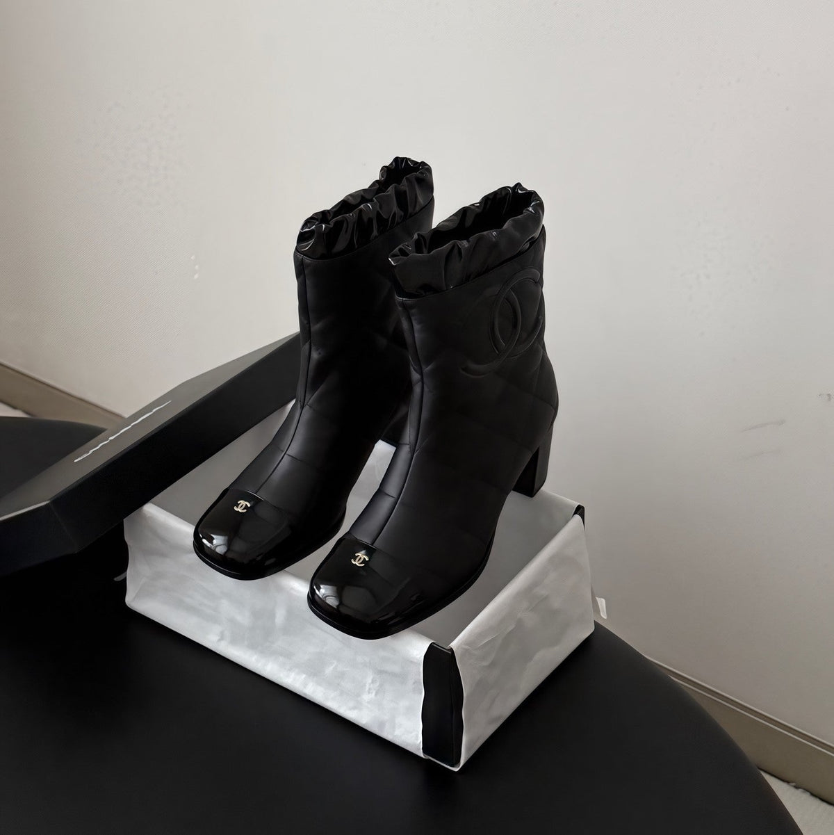 CC 26s Quilted Ankle Boots Black Leather Patent 127990
