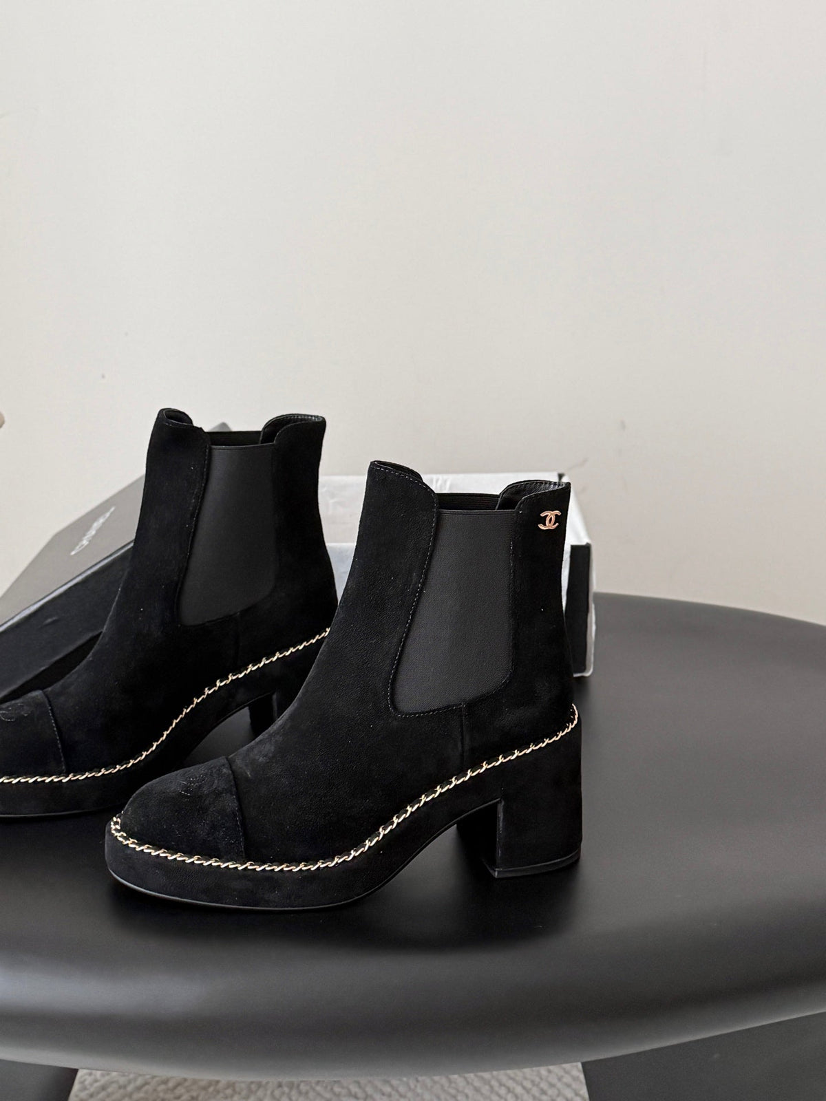 CC 26s Chelsea Ankle Boots Black Suede 122415