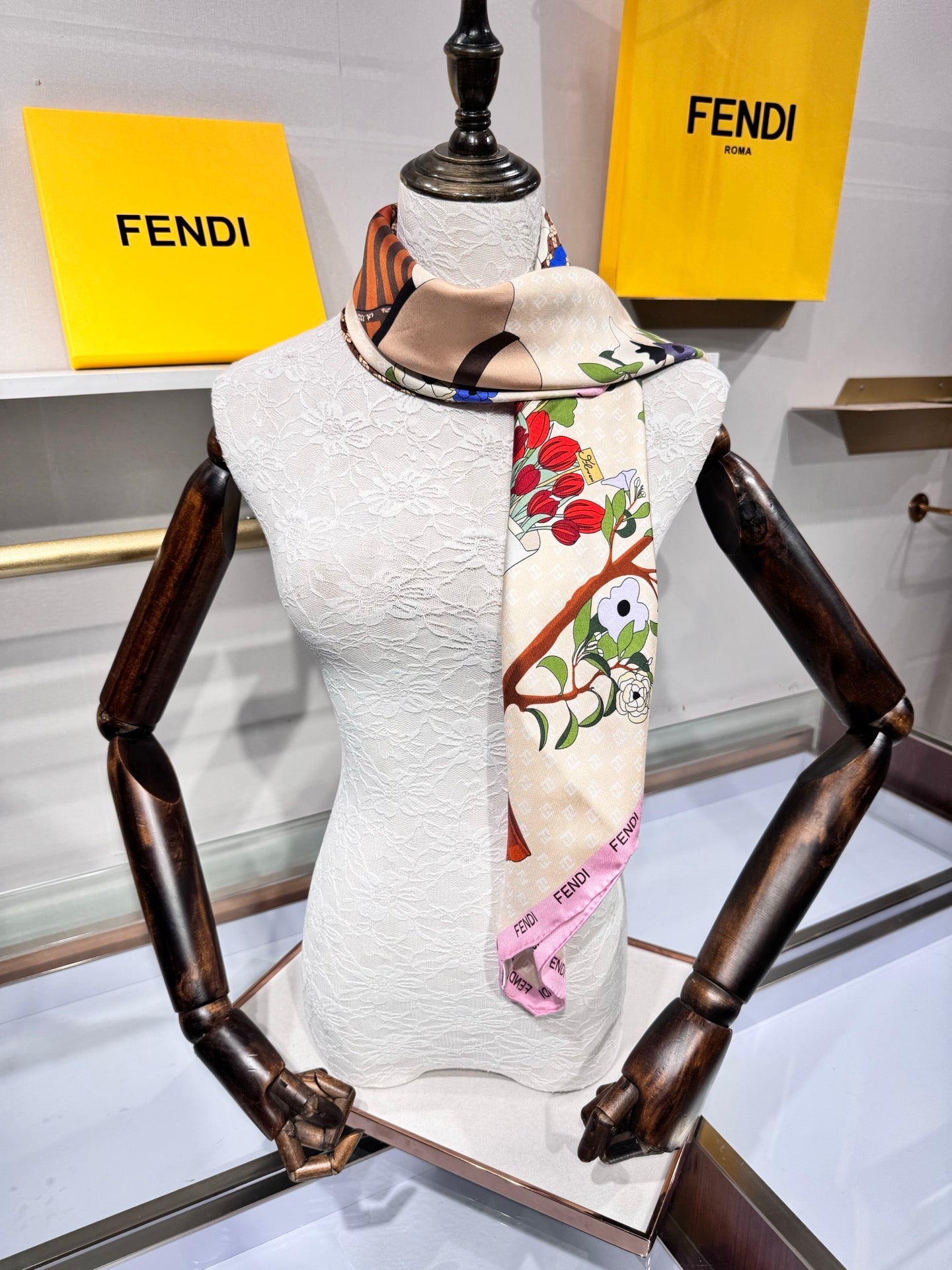 Fendi Gardening Foulard Scarf 90x90 Pink Colorful Silk Twill 204007