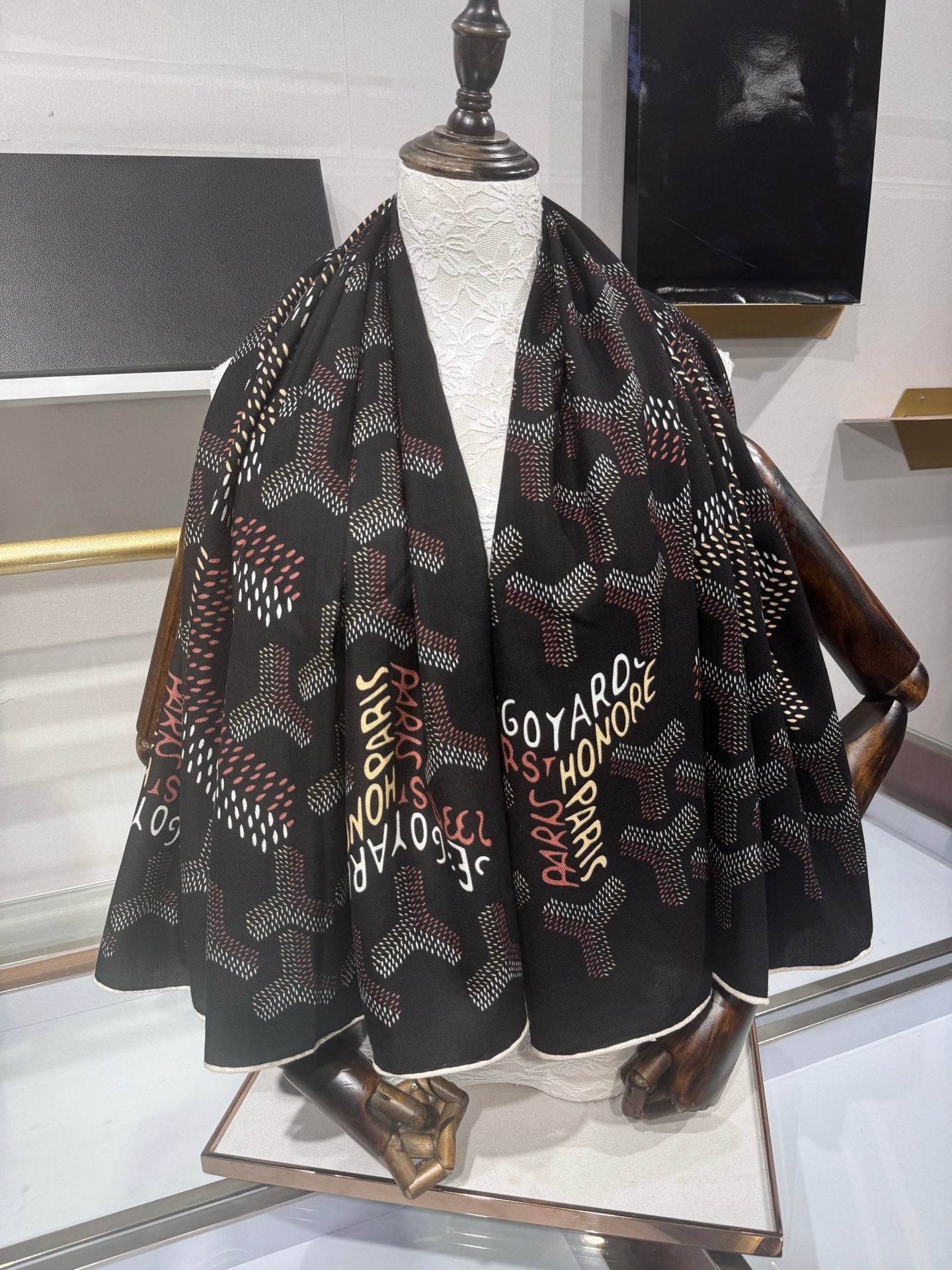 Goyard Shawl Scarf 140x140cm Black Twill Silk 209999