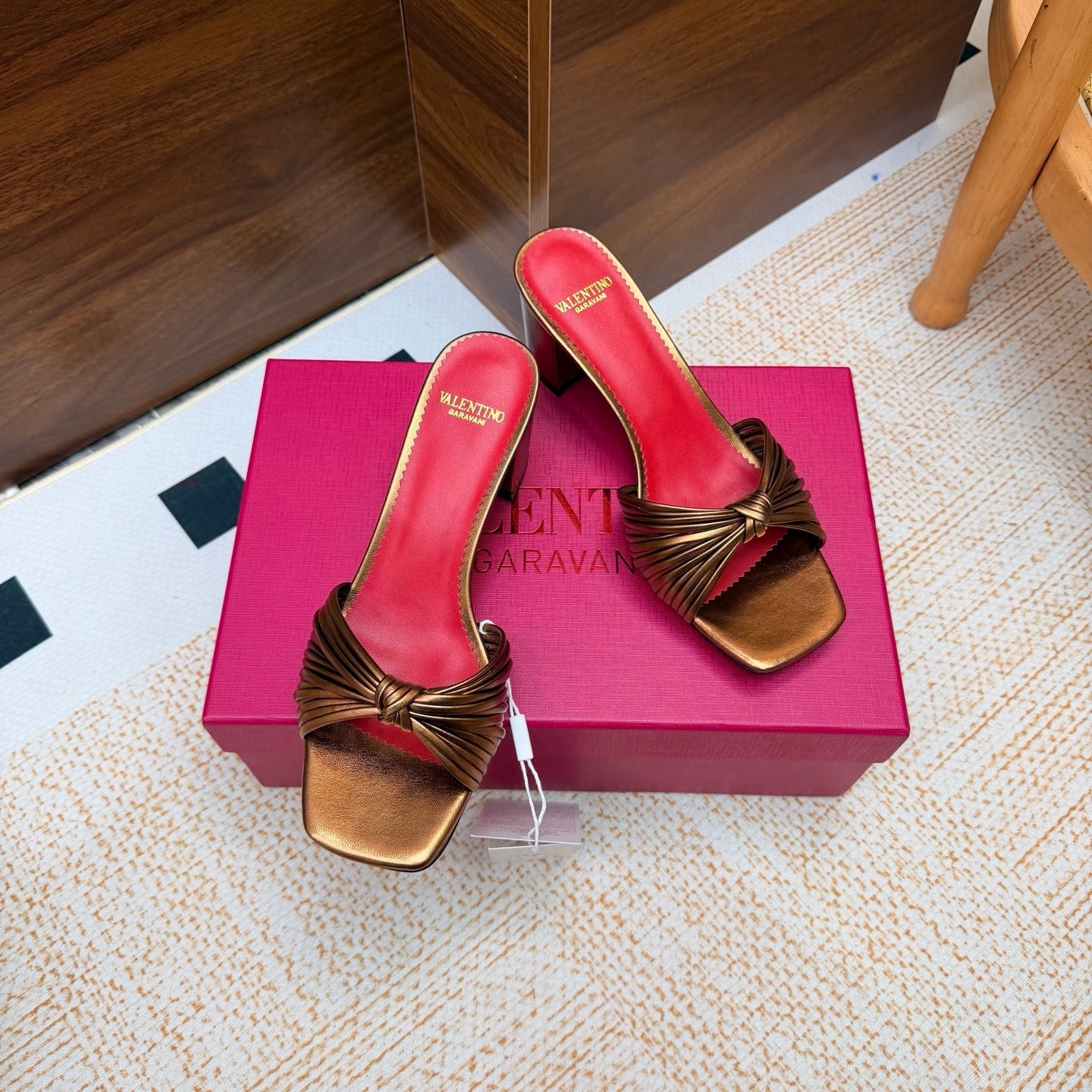 VT 26s Annet Mules 6.5cm Brown Gold Woven Leather 974324