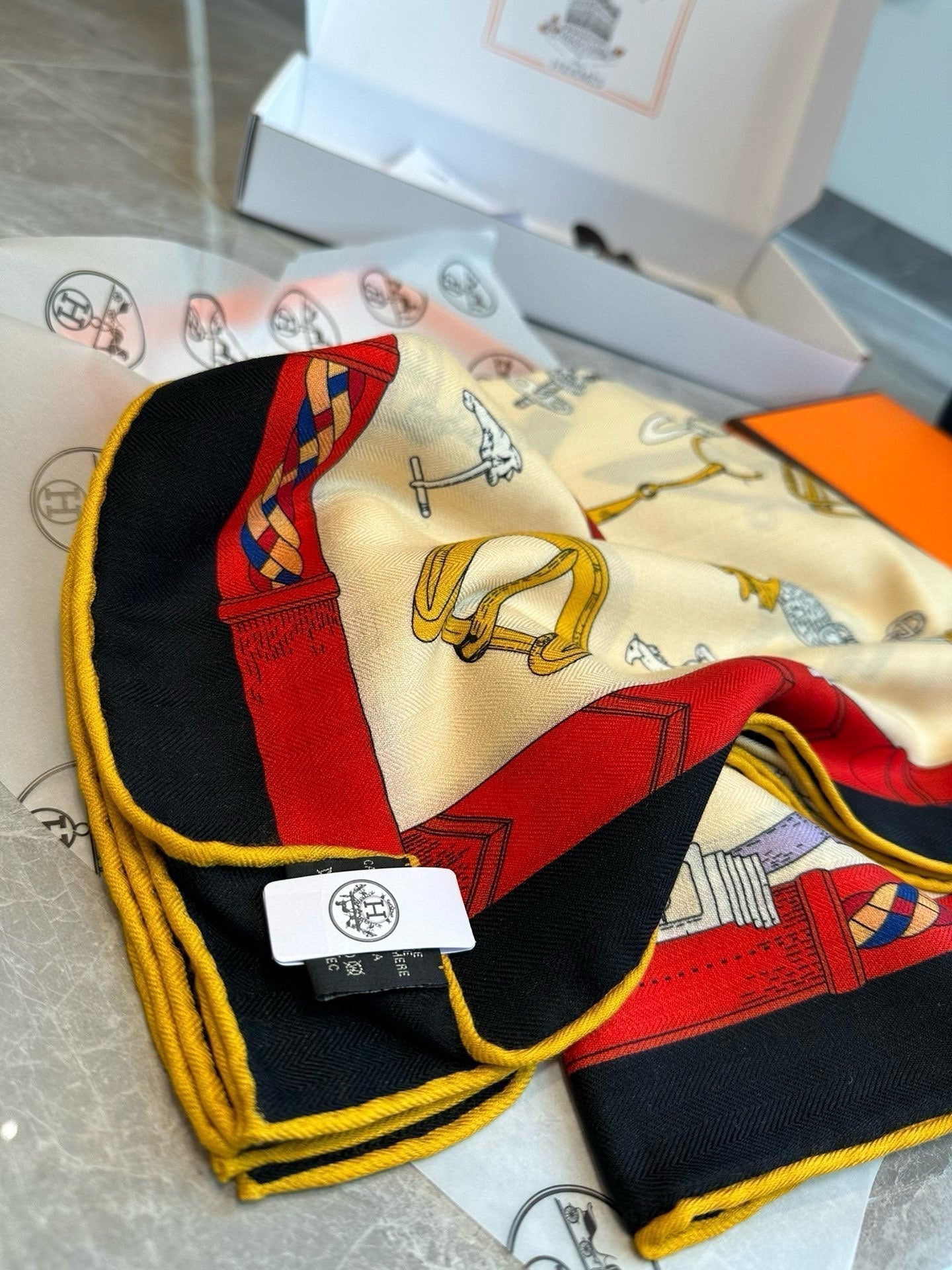 SCARF 140 CM COLORFUL 387902