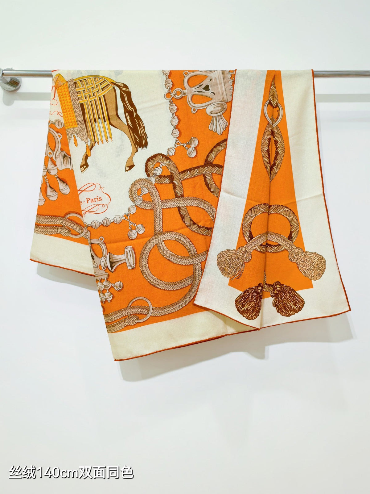 HM 26s Scarf 140 In Cashmere And Silk 504786