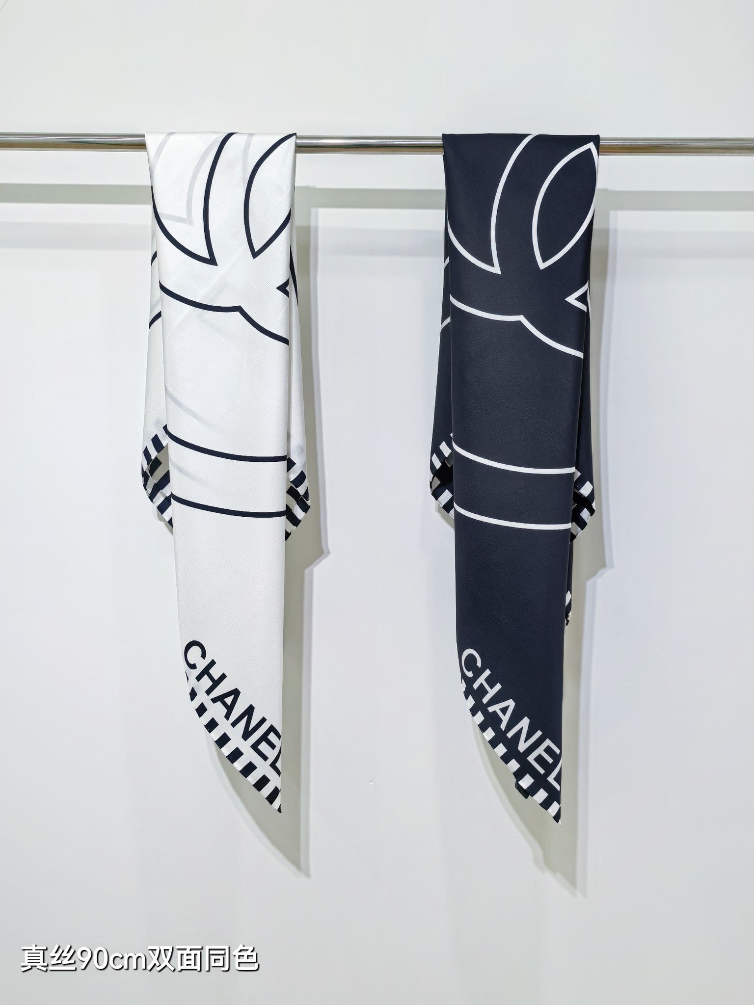 CC Double-sided Scarf 90cm Black Twill Silk 173969