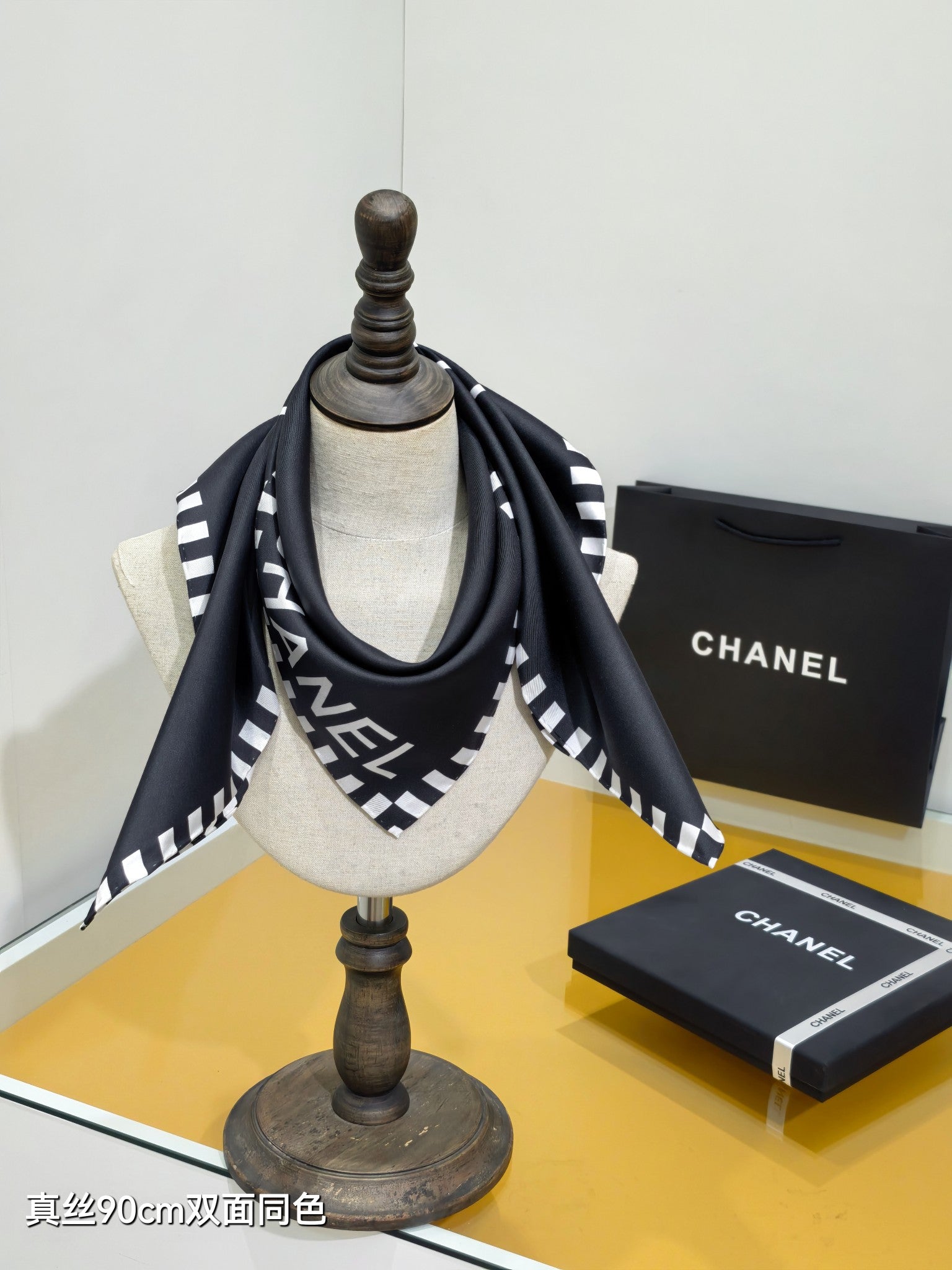 CC Double-sided Scarf 90cm Black Twill Silk 173969