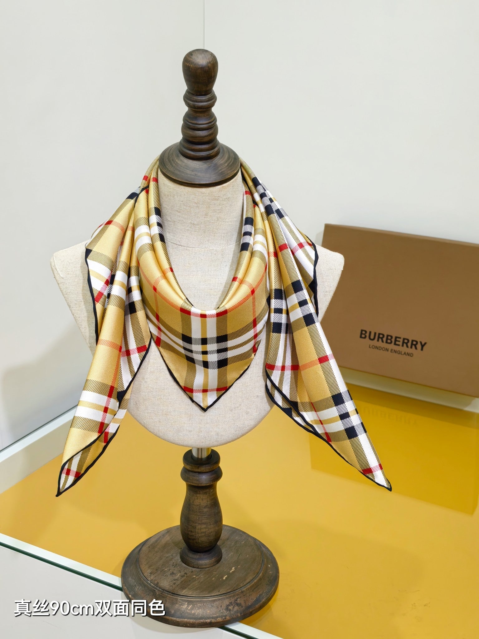 Fendi Check Night Scarf 90x90 Yellow Colorful Twill Silk 212083