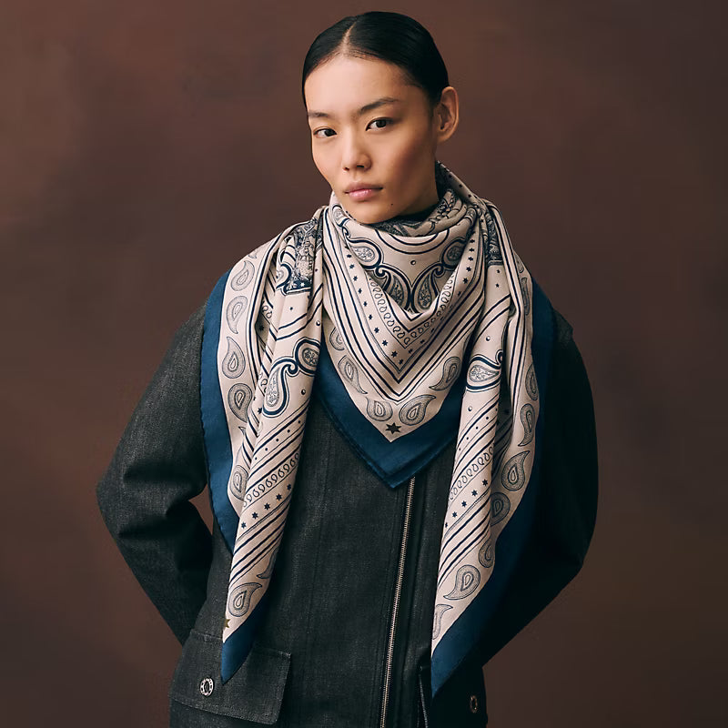 HM 26s Scarf 140 In Cashmere And Silk 468853