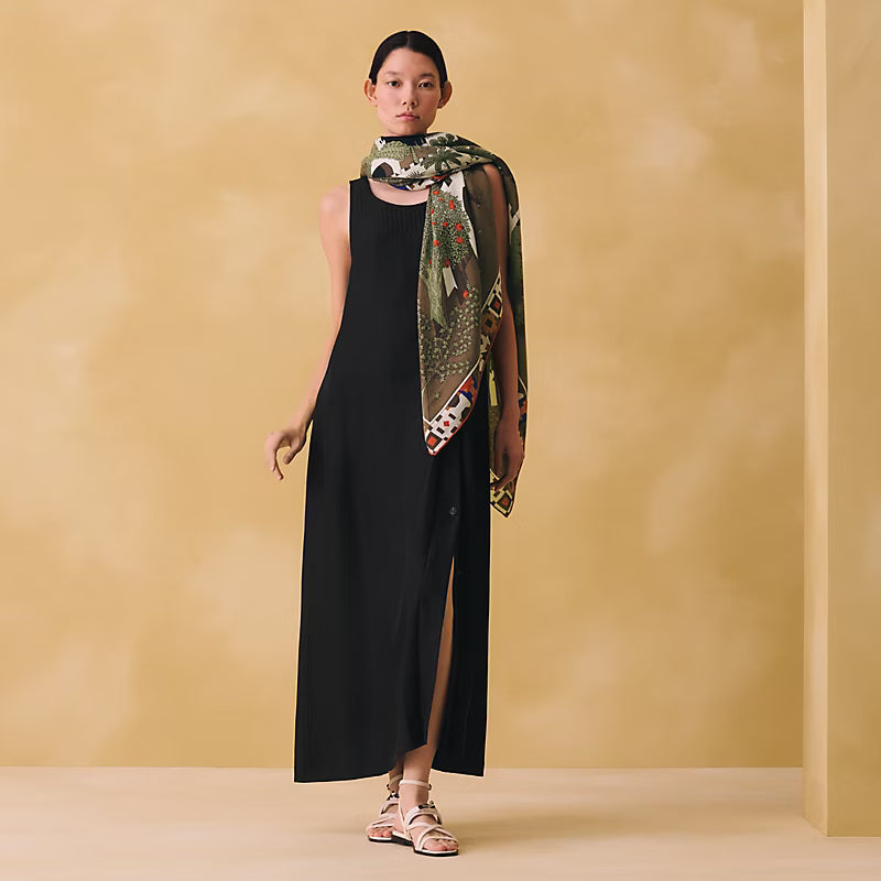 HM 26s Scarf 140 In Cashmere And Silk 522949