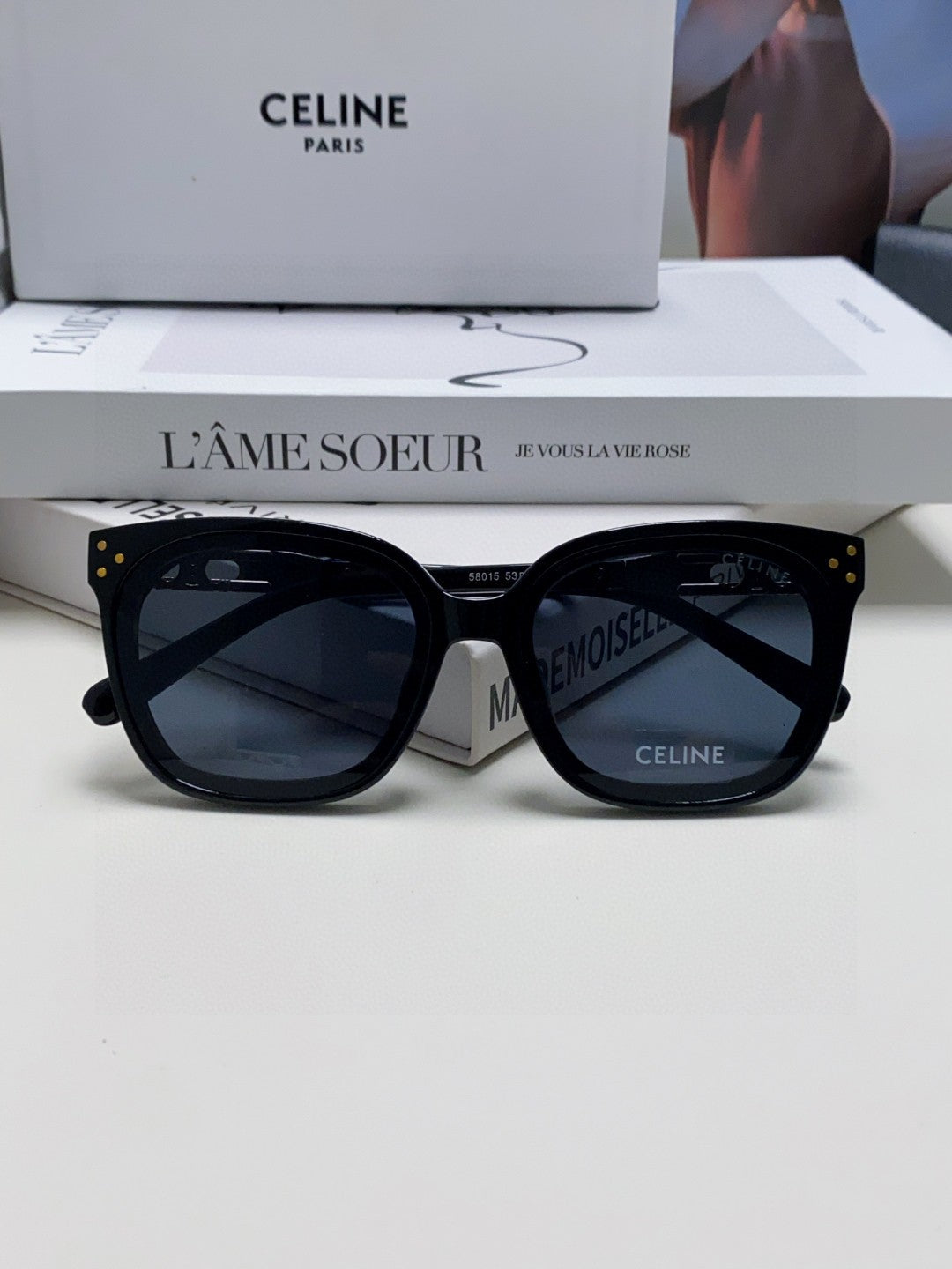 TRIOMPHE SUNGLASSES 573252 IN BLACK ACETATE METAL LOGO