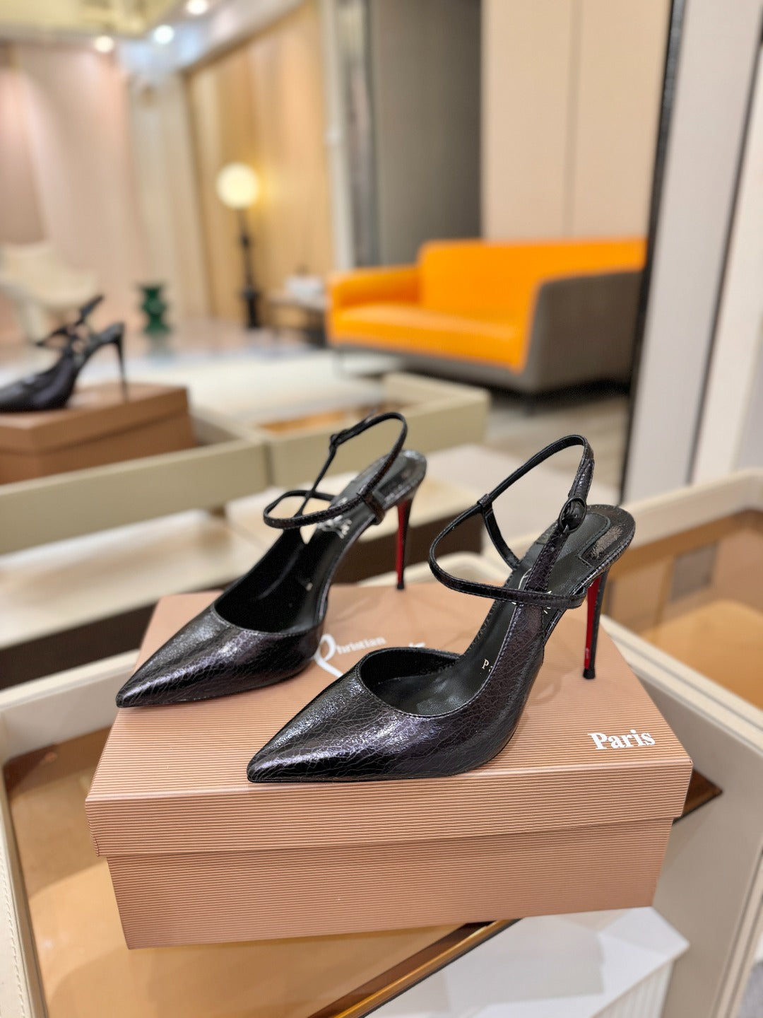 CL Jenlove Slingback 10.5cm Black Glossy Leather 635808