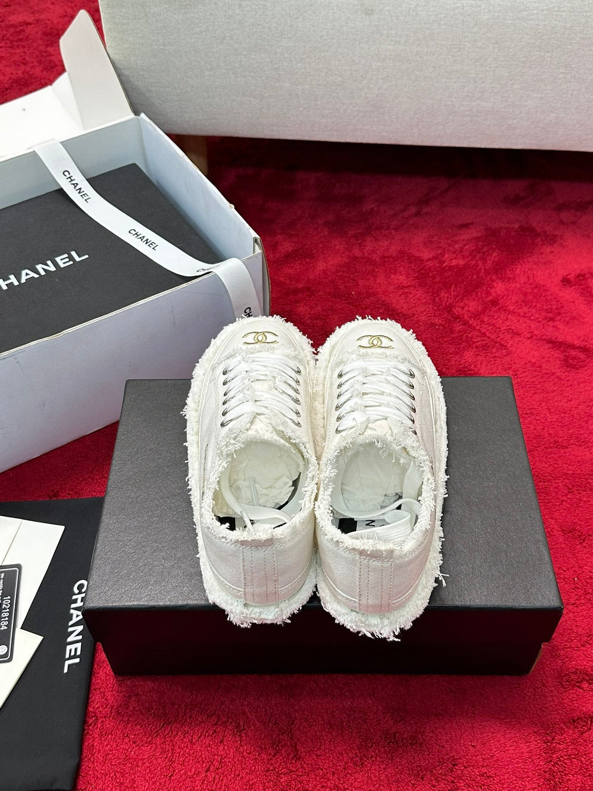 CC 26S Sneaker Flowing Embroidery White Denim Canvas 147788
