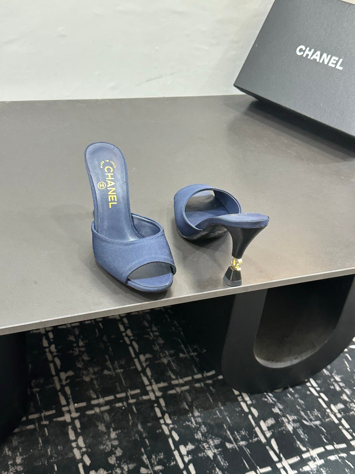 CC 26s Sandal Dark Blue Sheepskin Satin 832567