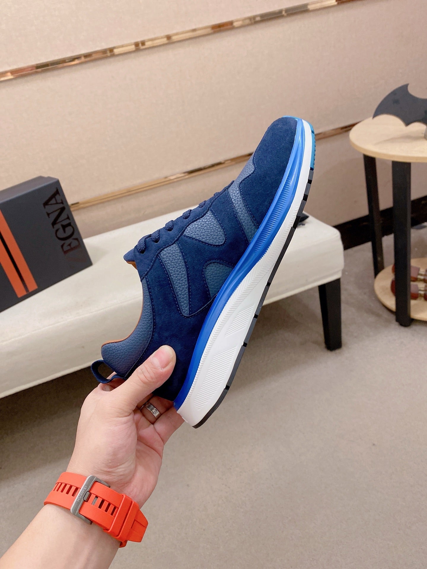 Zegna Men's Ermenegildo Sneakers Blue Suede Grain Leather