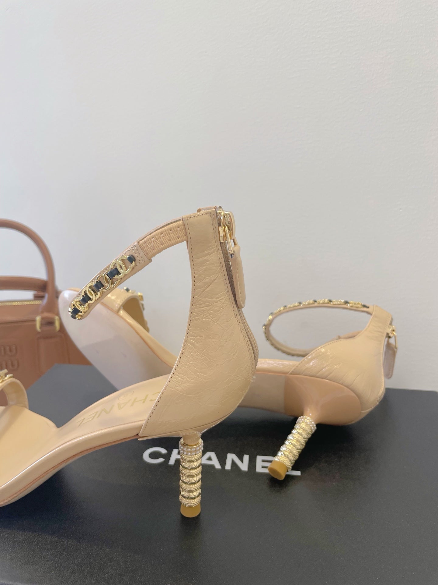CC 26s High-Heeled Sandals 6.5cm Beige Lambskin 941626