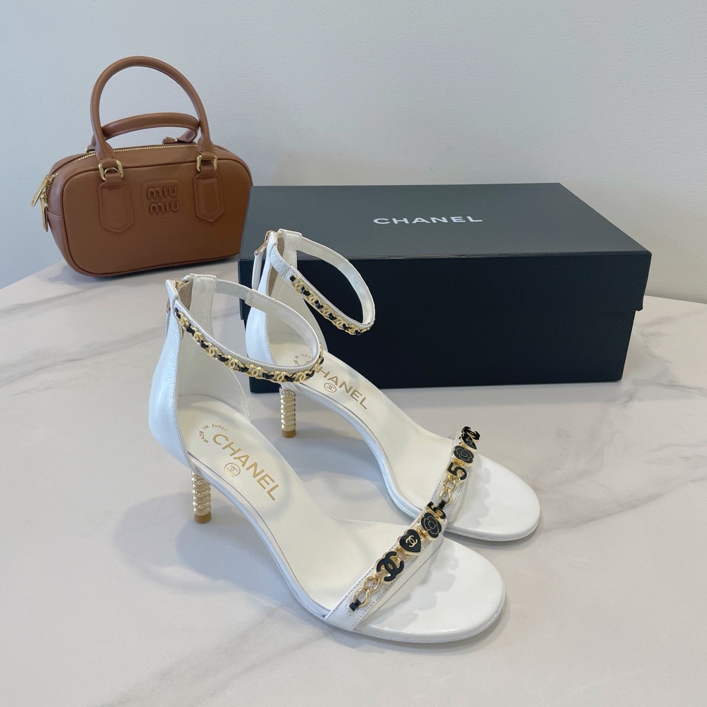 CC 26s High-Heeled Sandals 6.5cm White Lambskin 941627
