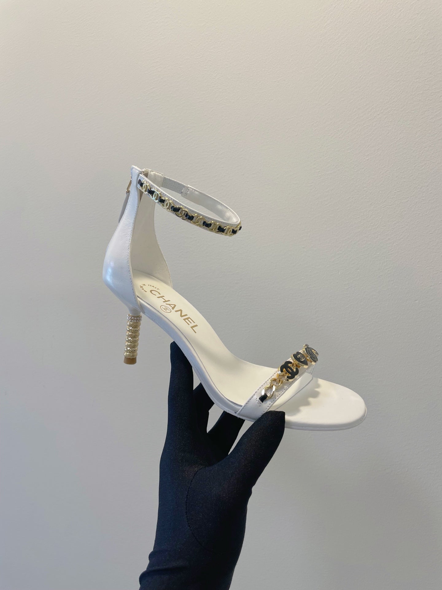 CC 26s High-Heeled Sandals 6.5cm White Lambskin 941627